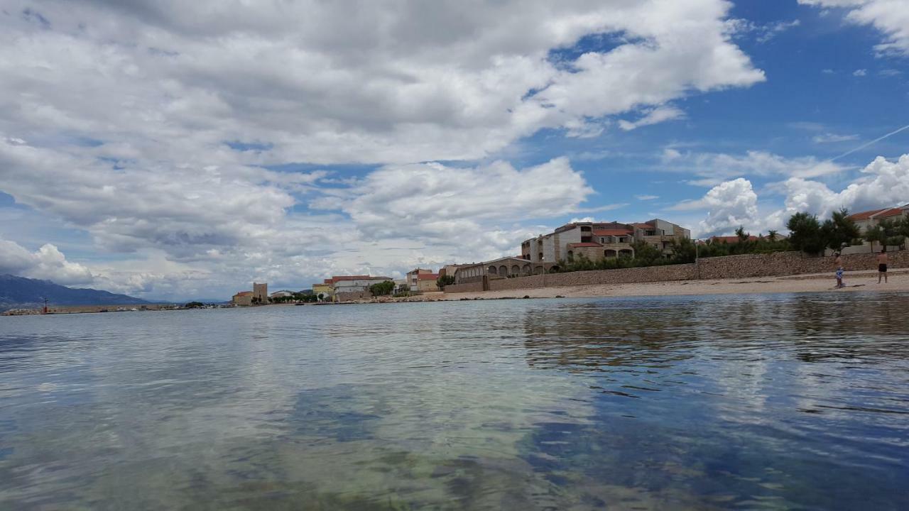 Apartments Marina Ražanac Eksteriør billede